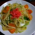 かす”お's cooksnap of when they made *レンジで簡単焼きうどん*.