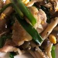 audrey44224's cooksnap of when they made 豚バラ肉とニラとしめじと卵の香味炒め.