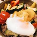 J☆KITCHEN's cooksnap of when they made 豚肉と夏野菜のピリ辛味噌炒め温玉のせ丼♪.