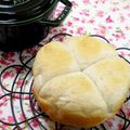 ｍａｒｉ♪'s cooksnap of when they made 鋳物鍋を使って丸型食パン(全粒粉入り).