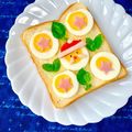 ふたごゆき's cooksnap of when they made ❁ゆで卵サンタのトースト❁.