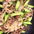 chomi0729's cooksnap of when they made 豚バラときゅうりの塩コショウ炒め.