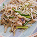 サオリ's cooksnap of when they made いかとにんにくの芽のもやし炒め.