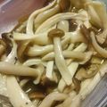 クックYBE1WN☆'s cooksnap of when they made レンジで簡単！５分できのこの白だしマリネ.