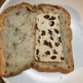 Rayryu123's cooksnap of when they made クリームチーズとレーズンのセーグルサンド.