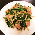 ★☆★アリエル★☆★'s cooksnap of when they made ベーコンとニラとえのきの醤油バター炒め☆.