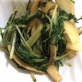 komasan♪'s cooksnap of when they made きのこと水菜のバター醤油炒め.