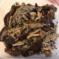やんしゅ's cooksnap of when they made きのこの赤しそ炒め.