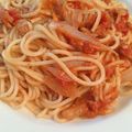 meikoh's cooksnap of when they made 常備缶で簡単☆ツナとトマトのパスタ.