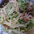 さっちゃん３２'s cooksnap of when they made ☺️簡単♪もやしと胡瓜とハムの和え物☺️.