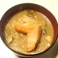 ドラぱんまん's cooksnap of when they made 鮭と芋とキノコまで？！豆乳味噌汁.