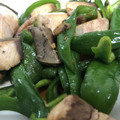 佐藤利夫's cooksnap of when they made ぶりピ〜 (鰤とピーマンの塩胡椒炒め).