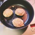 ほかろんちゃん's cooksnap of when they made 鯖水煮缶 ♡ フワフワ ハンバーグ.