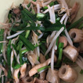 クックM2B3PX☆'s cooksnap of when they made ニラ もやし 竹輪のオイスターソース炒め.