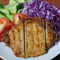☆ともすけ♪☆'s cooksnap of when they made お弁当！揚げないひとくちロースカツ.