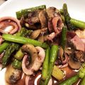 y_uu's cooksnap of when they made イカとアスパラのオイスターソース炒め.