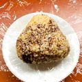 azbjbn's cooksnap of when they made おにぎり★ゆかりの中に梅.