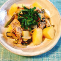 yesmama's cooksnap of when they made 簡単♪梅干しと大葉の肉じゃが♪.