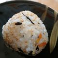 みけひな's cooksnap of when they made 朝に！ひじきと天かすの胡麻まぶしおにぎり.