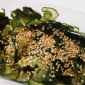 ともひにゃ's cooksnap of when they made 簡単！きゅうりとワカメの酢の物♥.