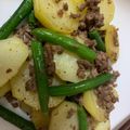 みーちーこー's cooksnap of when they made 塩味でいただく♪豚ひき肉じゃが炒め.