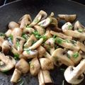 クックPYWFJY☆'s cooksnap of when they made おつまみマッシュルーム！.