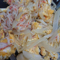 クック6X6CA5☆'s cooksnap of when they made 玉ねぎとカニカマの卵とじ.