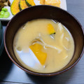 kotorinpi's cooksnap of when they made 朝食♪ かぼちゃ 舞茸 玉ねぎの 味噌汁.