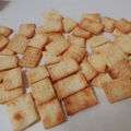 yumukimam's cooksnap of when they made 簡単！サクサクチーズクラッカー.