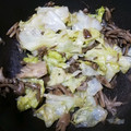 ミッキーメープル's cooksnap of when they made ～舞茸とレタスをサッとバター醤油で～.