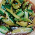 家族の美味しい☆'s cooksnap of when they made 簡単！やみつき＊きゅうりの漬物Qちゃん風.