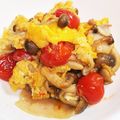 ☆とらねこトラちゃん's cooksnap of when they made 豚肉しめじミニトマトの中華卵炒め☆.