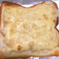 ステルトミチル's cooksnap of when they made ツナメルトトースト.