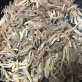 リトルマーリーナ's cooksnap of when they made 簡単♪白滝とエノキの黒胡椒炒め.