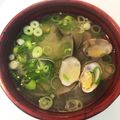 あやーの82's cooksnap of when they made 我が家の☆アサリの砂抜き＆アサリの味噌汁.