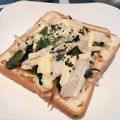 ★＊Saki＊★'s cooksnap of when they made ツルムラサキとベーコンの和トースト.