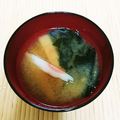 三つ葉つくし's cooksnap of when they made ナルトとワカメの味噌汁.