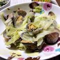 クックOW2RPL☆'s cooksnap of when they made 簡単1品あさりとキャベツのバターで酒蒸し.