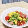 xoerikoxo's cooksnap of when they made ゴーヤのソーセージとトマトの玉子炒め♪.