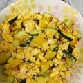 くネコまろす's cooksnap of when they made 簡単絶品・卵とズッキーニの塩炒め.