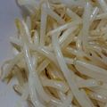 とも☆♪☆♪'s cooksnap of when they made もやしのコンソメカレーナムル.