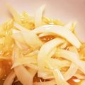 しずく８'s cooksnap of when they made 新玉葱と鰹節の月見オニオンスライス.