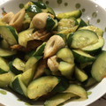 むぃ♪'s cooksnap of when they made ちくわとキュウリの炒め物.