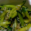 ぽっぽ5's cooksnap of when they made ミョウガときゅうりとジャコの酢の物.