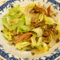 youtapapa's cooksnap of when they made 簡単朝ごはん！魚肉ソーセージの野菜炒め.
