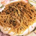 saku39717's cooksnap of when they made 余った餃子のタネで！甘辛パスタ.