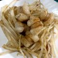 なつん9's cooksnap of when they made 丸腸炒め.