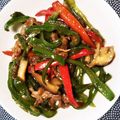 カプチーナ！'s cooksnap of when they made しいたけ入り☆豚肉で青椒肉絲.