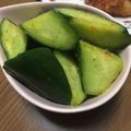 こがしママ's cooksnap of when they made 塩とごま油だけ♪きゅうりのシンプル浅漬け.