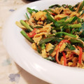 fu♪♪'s cooksnap of when they made 簡単５分! ニラ玉とカニかまで中華風炒め.